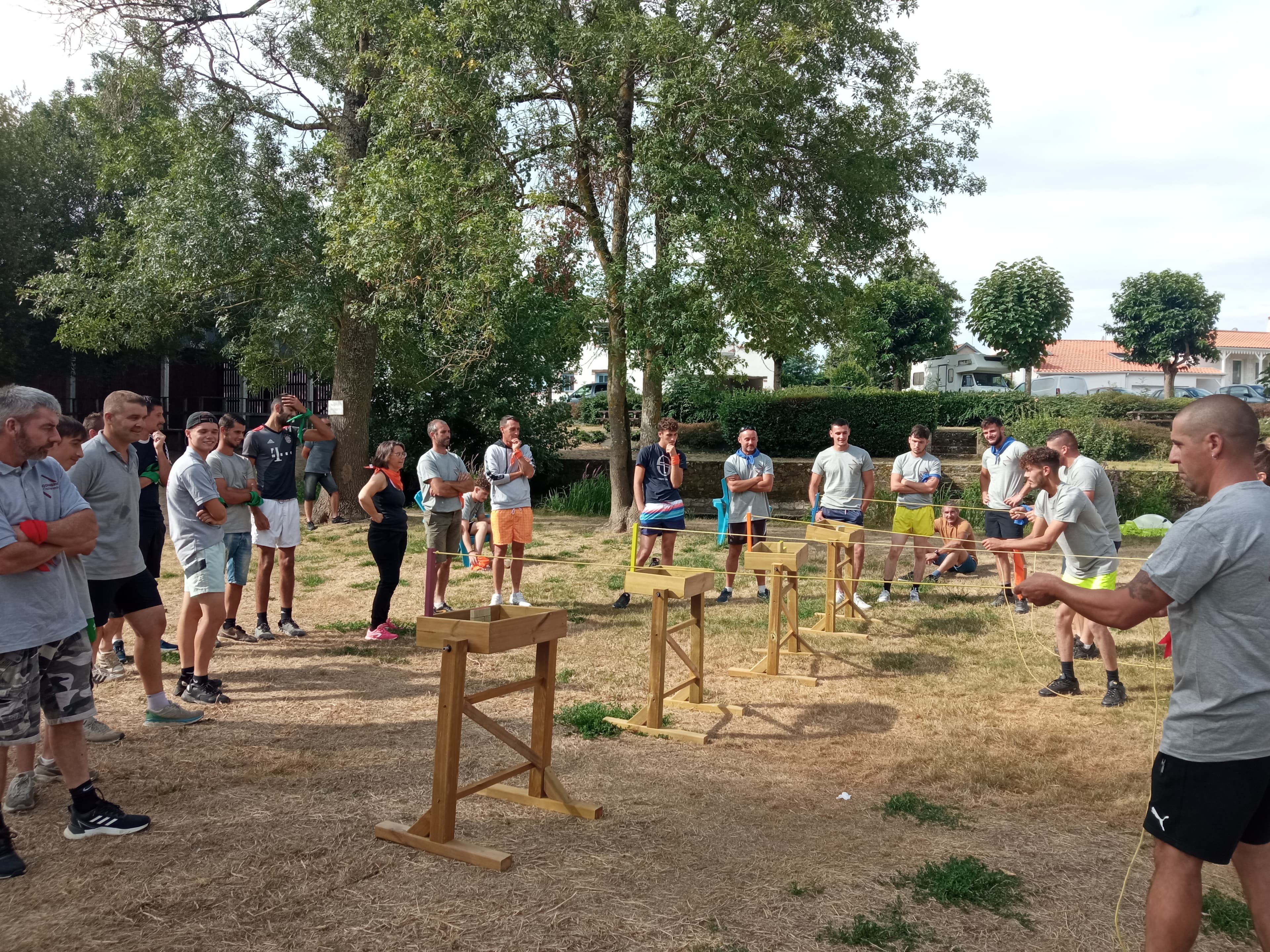 Défi des aventuriers - Vivez l'expérience Koh-Lanta : stratégie, cohésion et défis pour remporter le totem.